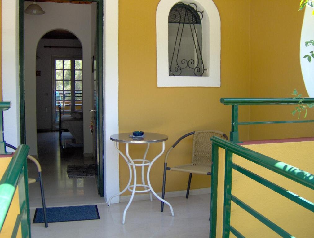 Aphrodite Studios&Pool Paleokastritsa Habitación foto